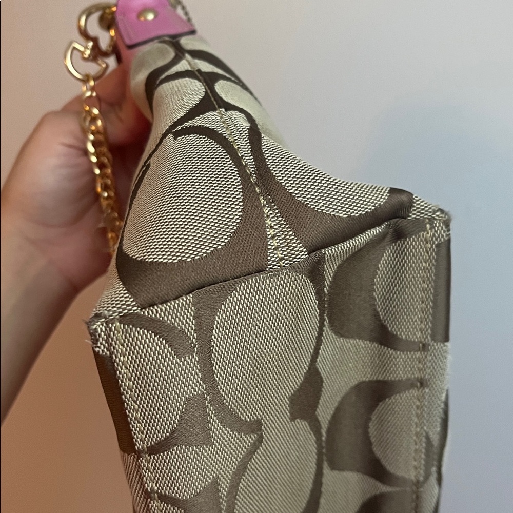 Coach Signature Brown With Pink Bag - Picture 10 of 13